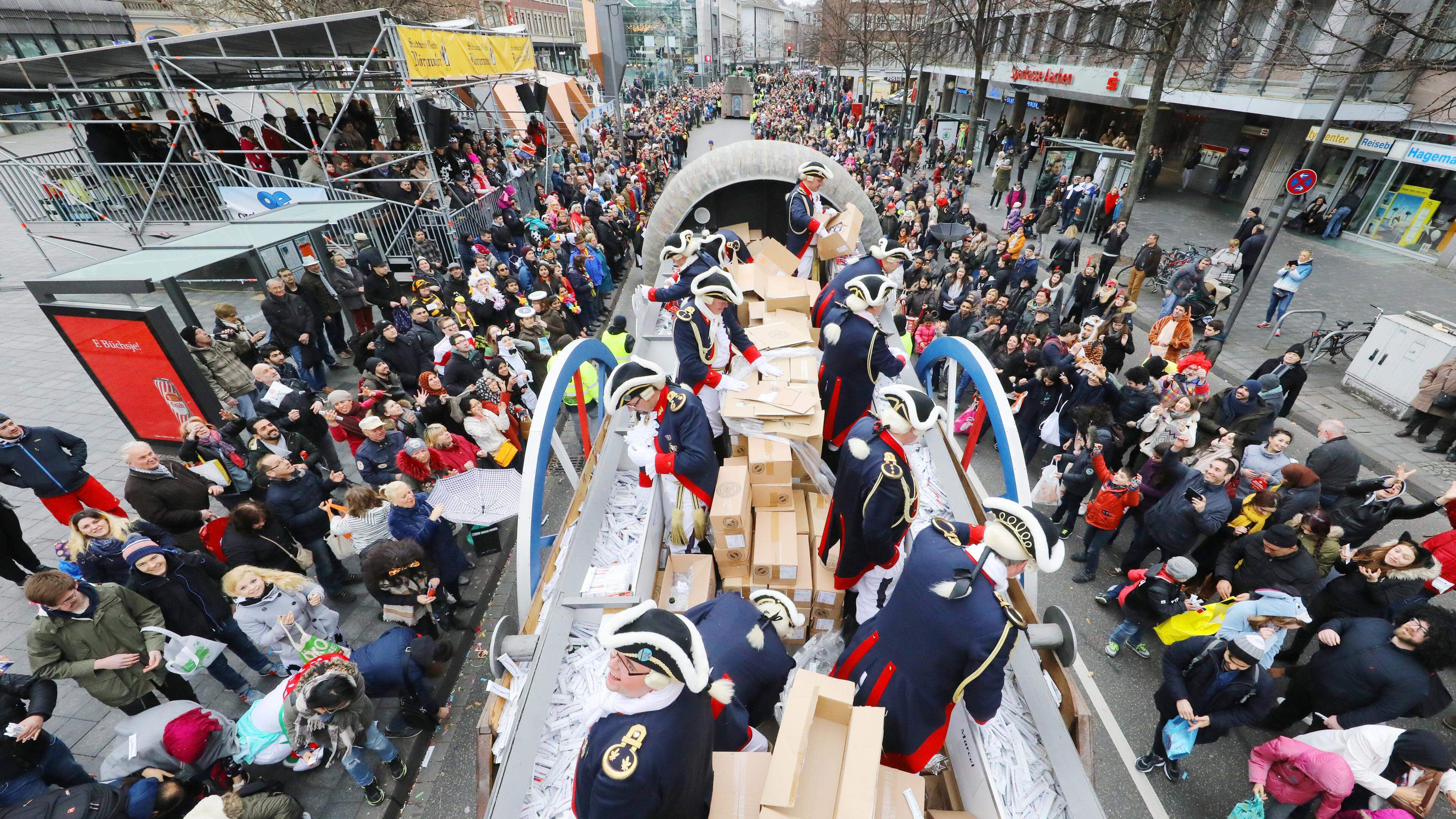 Rosenmontagszug 2025 in Aachen: Das müssen Sie wissen | Aachener Zeitung