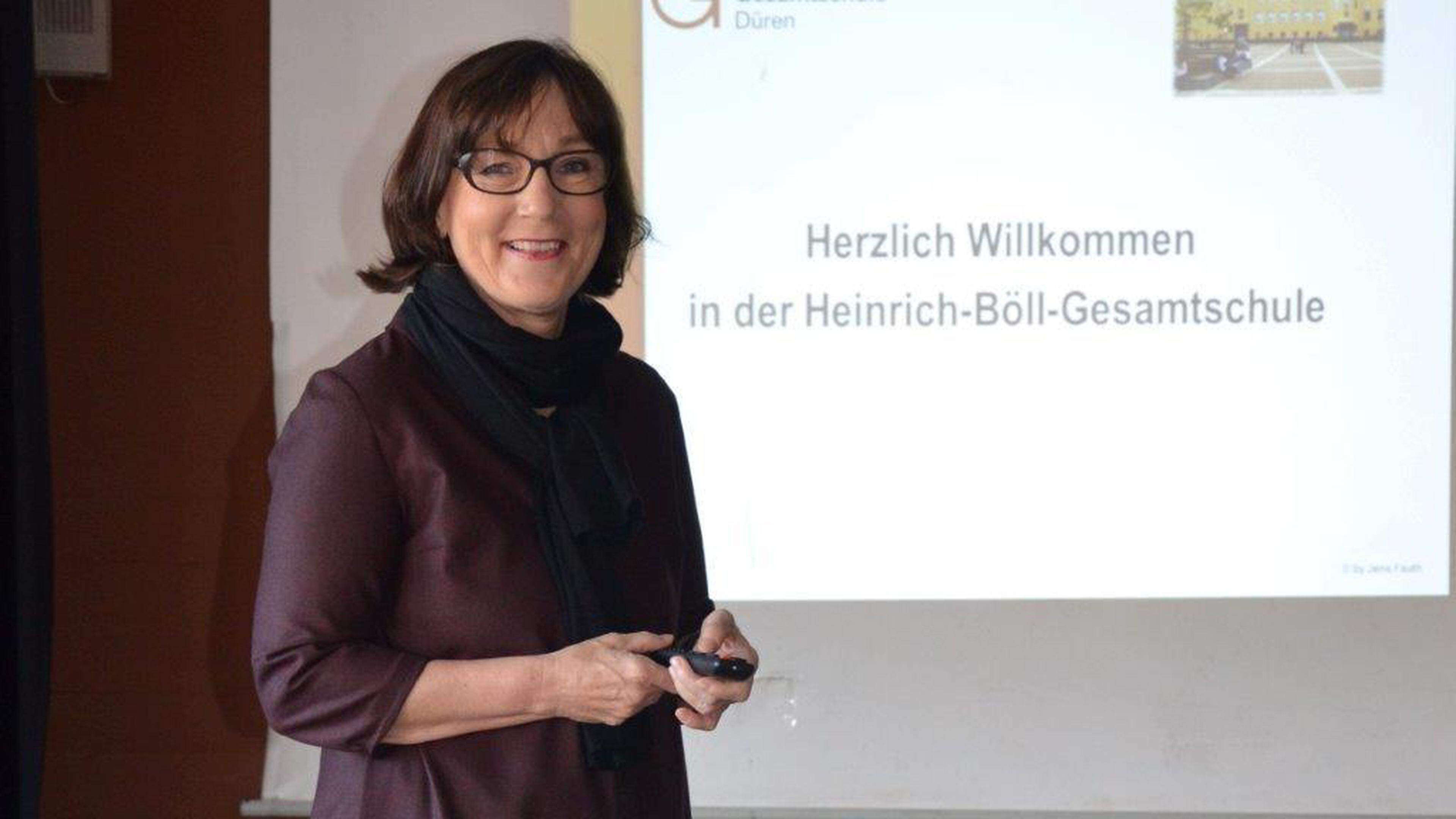 HeinrichBöllGesamtschule Doris Westermann verabschiedet Aachener