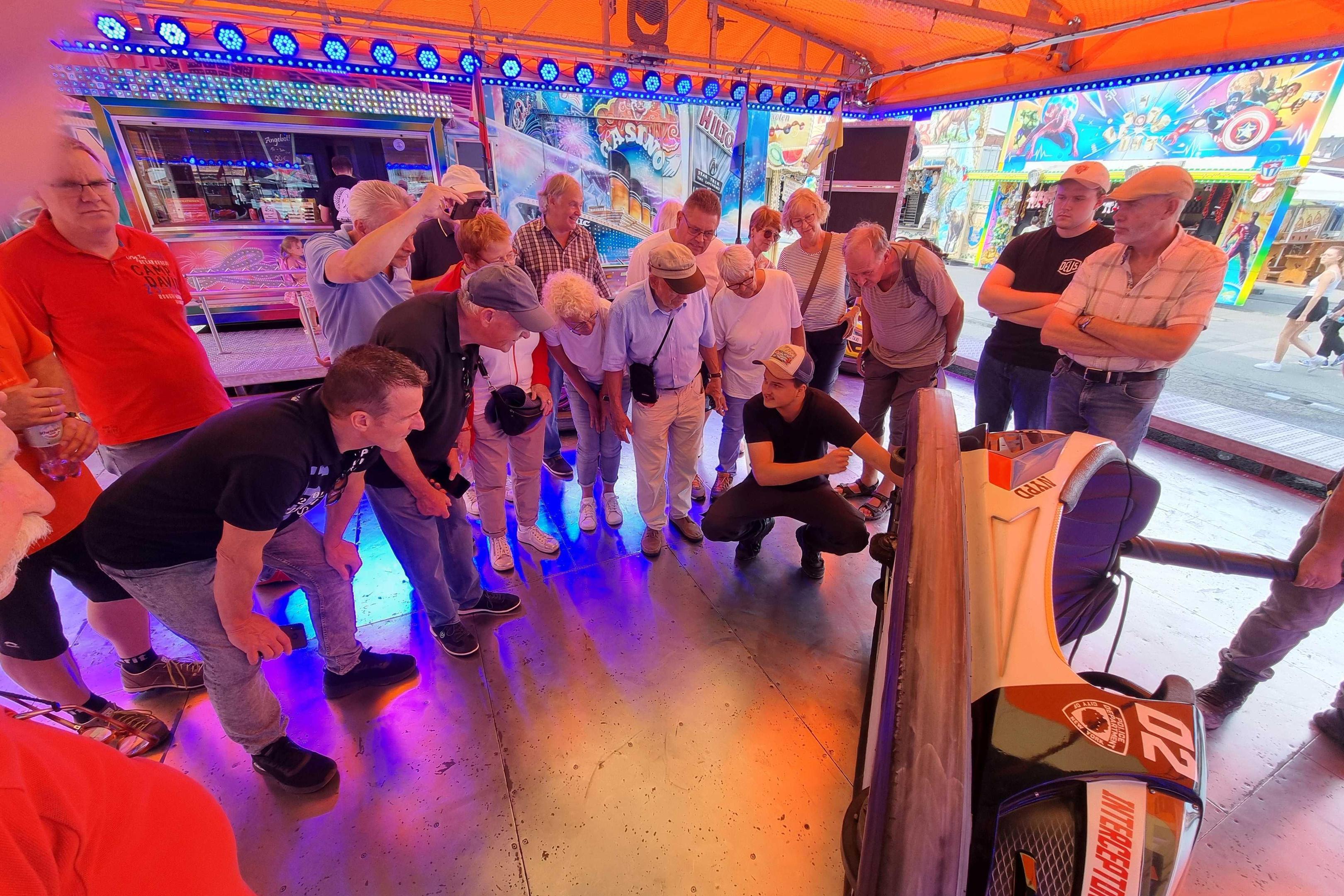 Annakirmes 2025 in Düren Termin, Öffnungszeiten & Feuerwerk Aachener