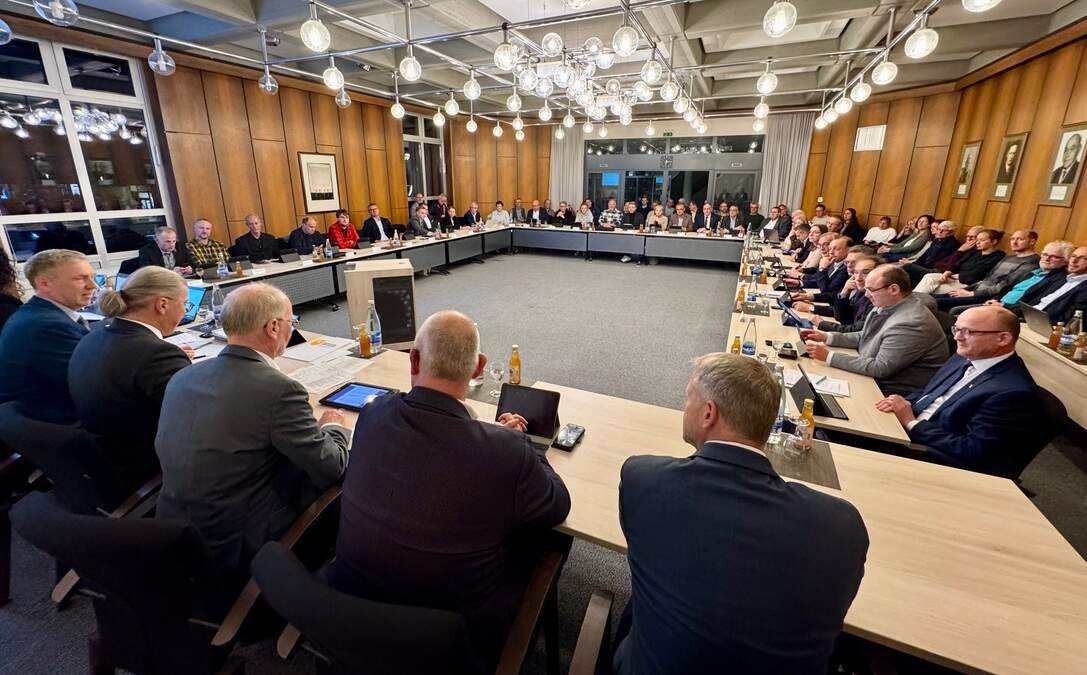 Simmerath-Haushalt 2026: Rat ringt mit Defizit und setzt auf ...