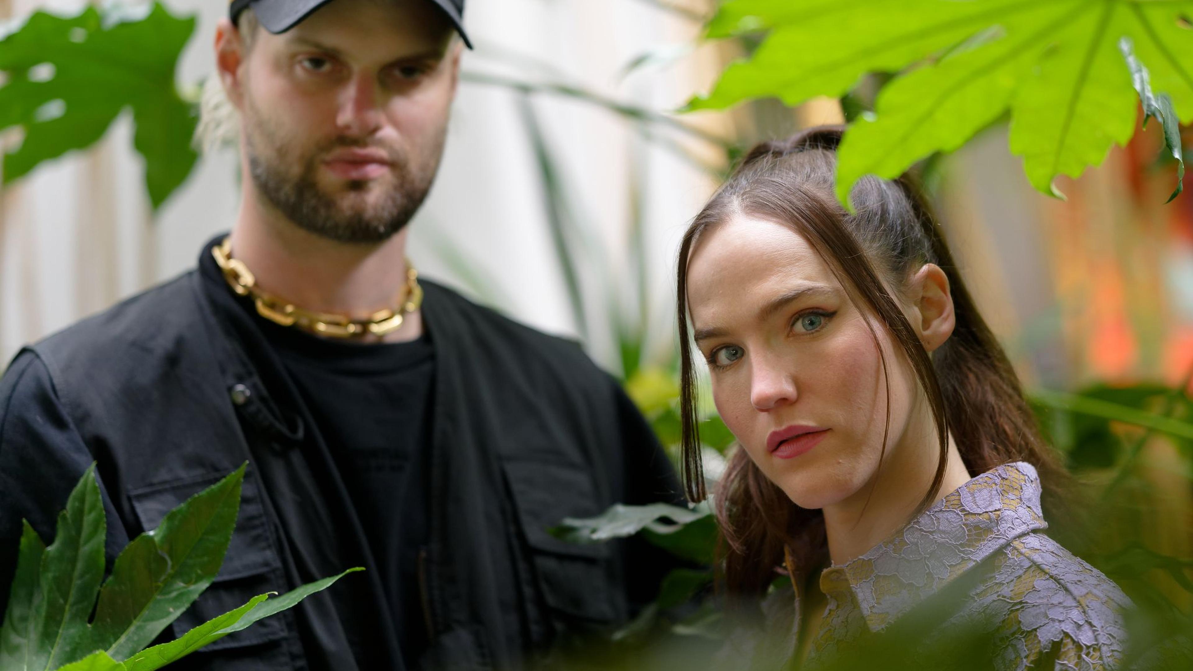 Sofi Tukker über ihre Liebe zu deutschem Brot