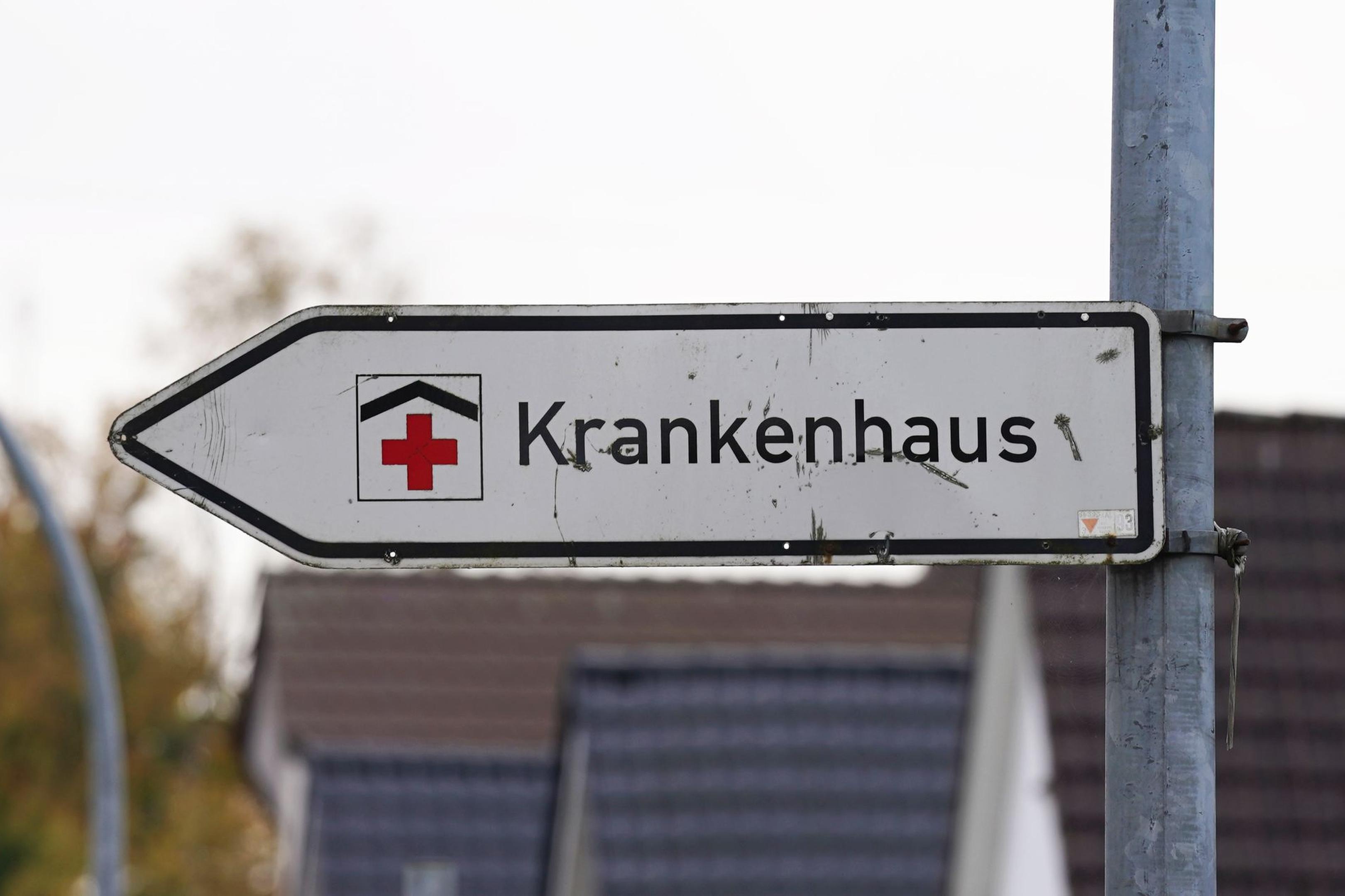 Heute plant Bundesgesundheitsminister Karl Lauterbach erneut mit den Ressortchefs der Länder über die geplante Neuaufstellung der Krankenhäuser in Deutschland zu beraten.