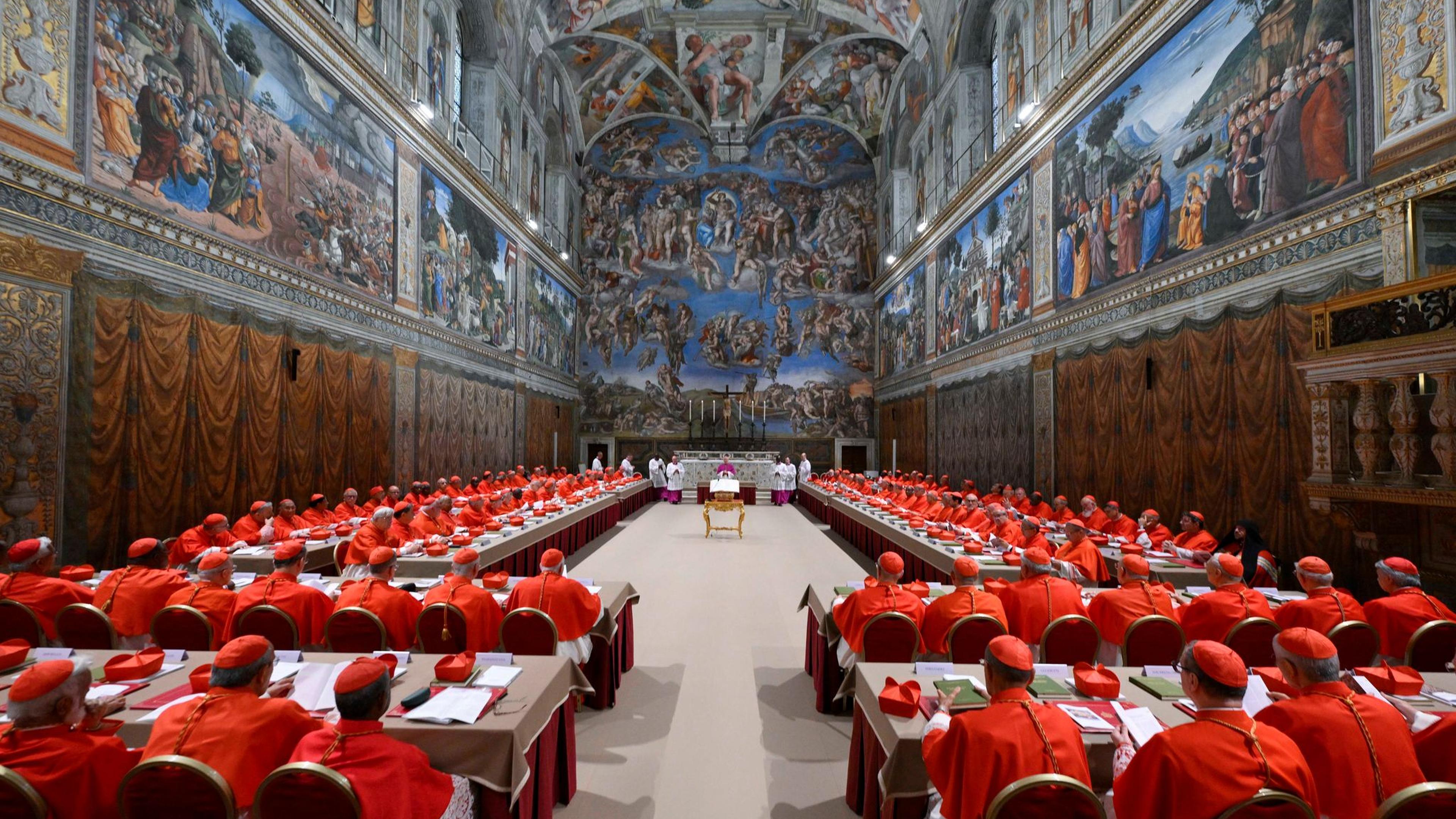 Cardinal Hollerich moves up slightly on the bets