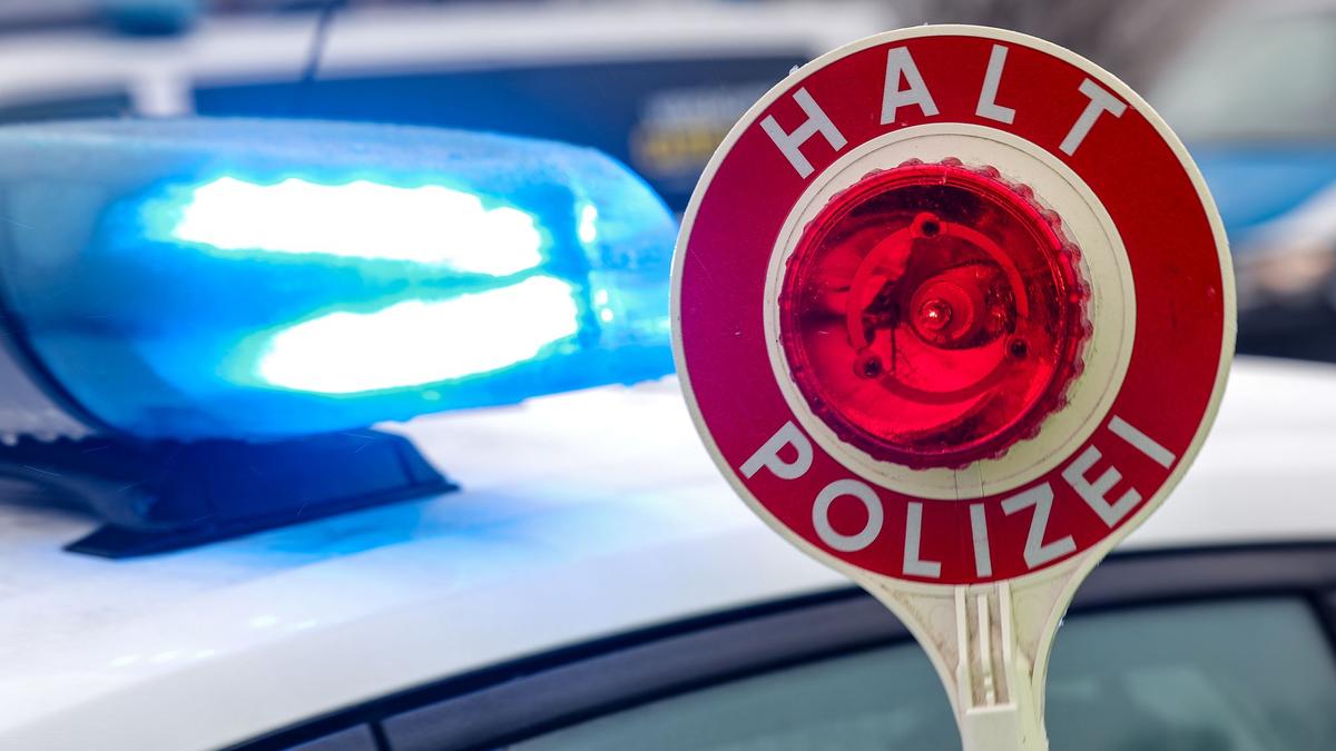 Flucht-mit-geklautem-Bus-Polizei-vermutet-zweiten-Diebstahl