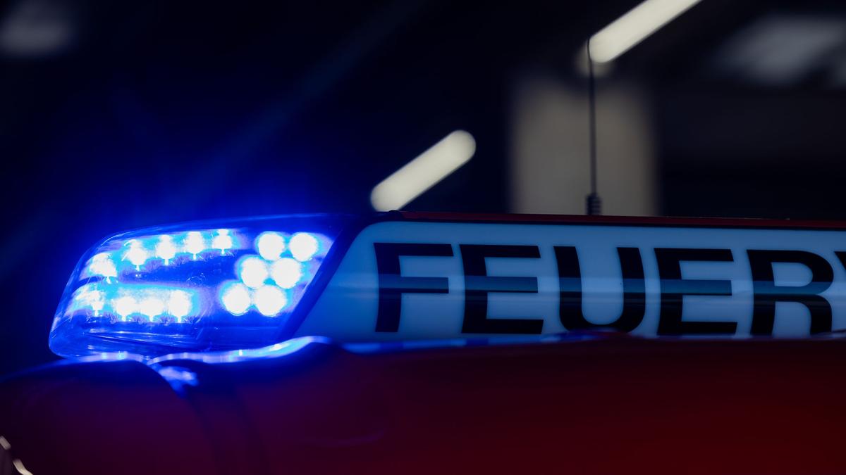 zwei-verletzte-bei-kellerbrand-in-mehrfamilienhaus