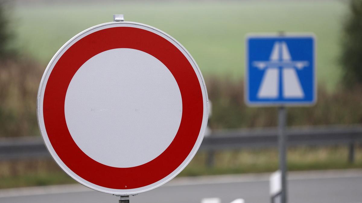 sturm-fegt-ber-nrw-zuglinien-und-autobahn-560-gesperrt