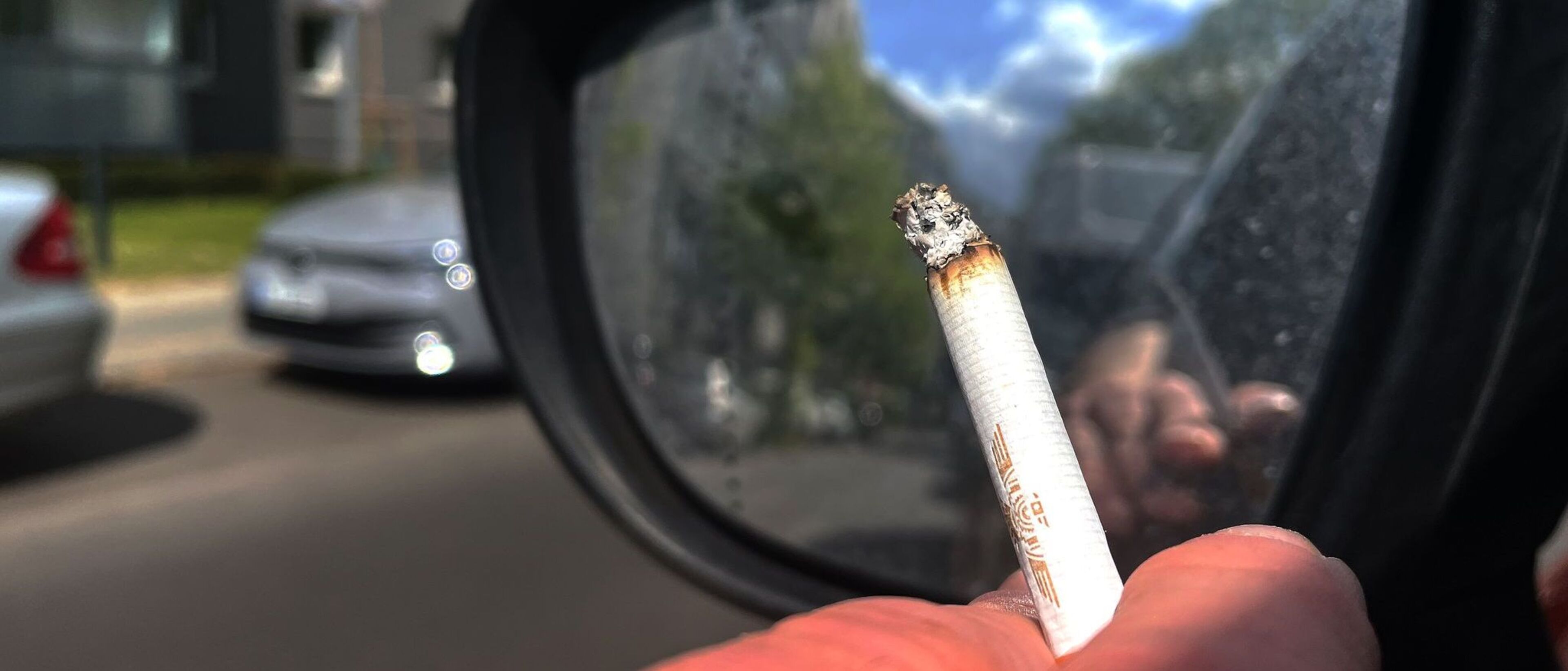 Polizei skeptisch bei Kontrolle von Rauchverbot im Auto | Aachener Zeitung