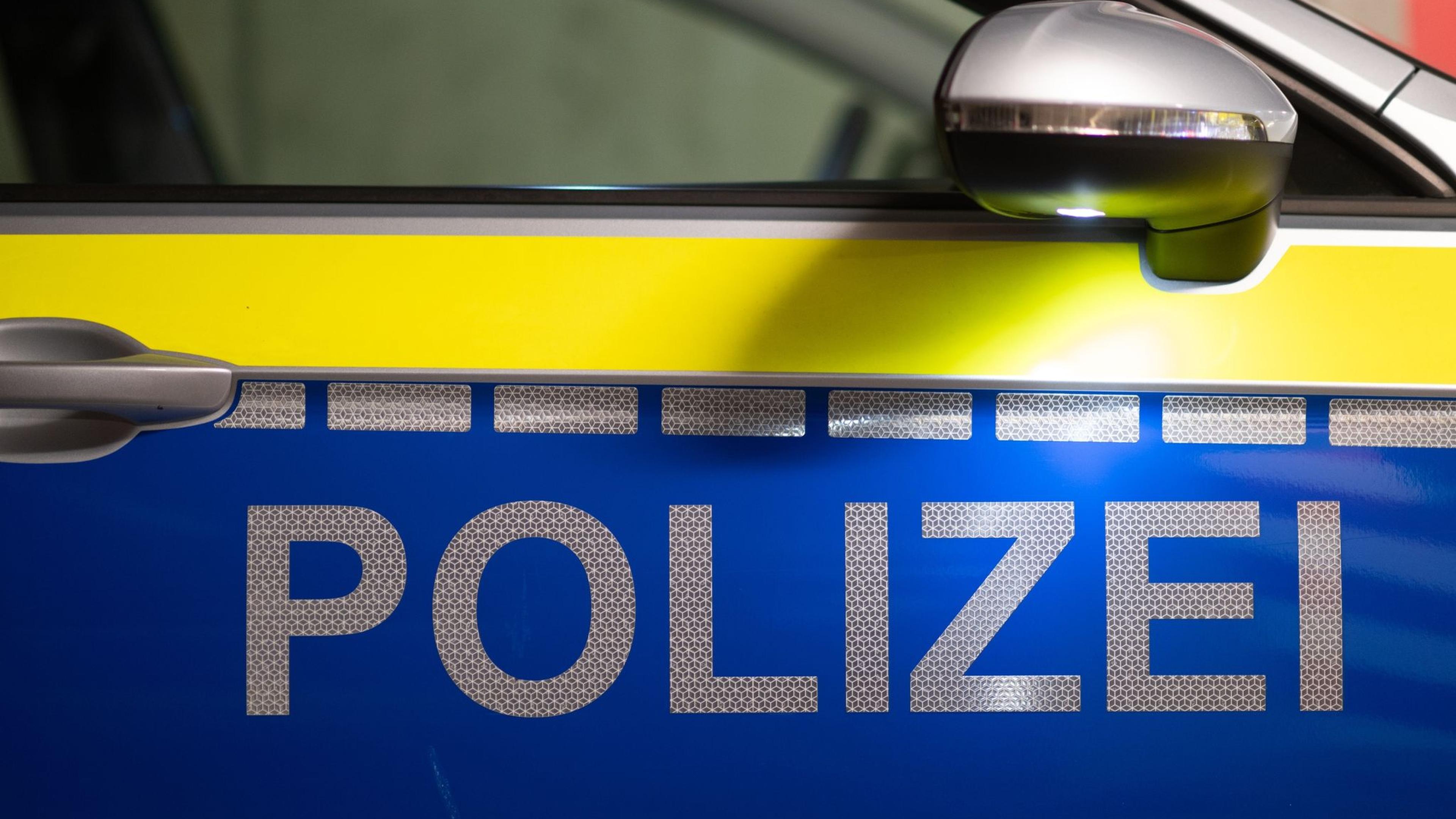 Polizisten rennen Einbrechern am Dürener Badesee hinterher | Aachener ...