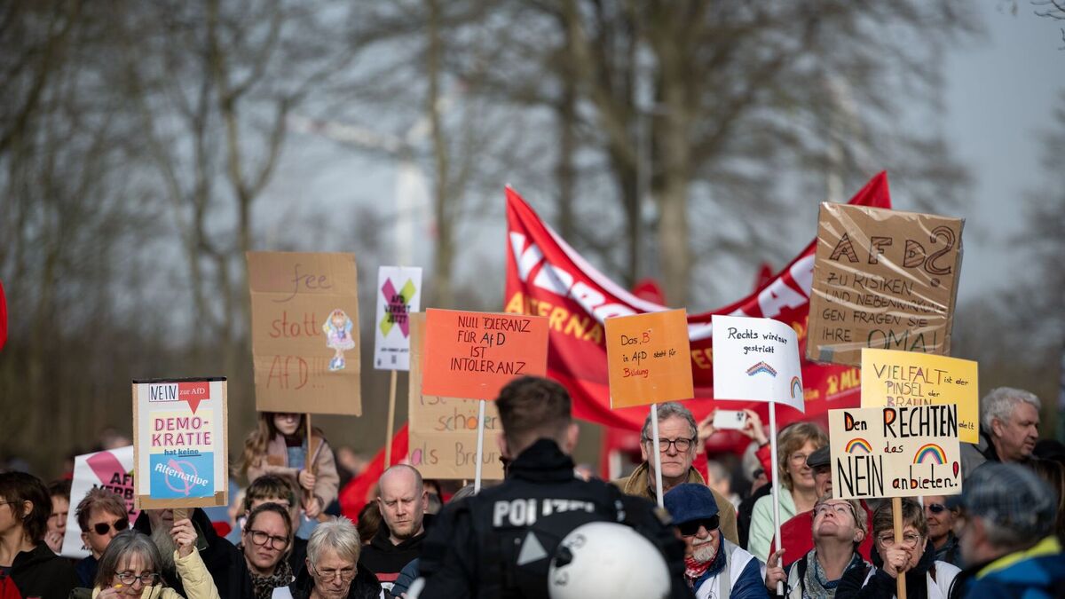 AfD-Parteitag in Marl gestartet – Laute Proteste vor Halle | Aachener Zeitung