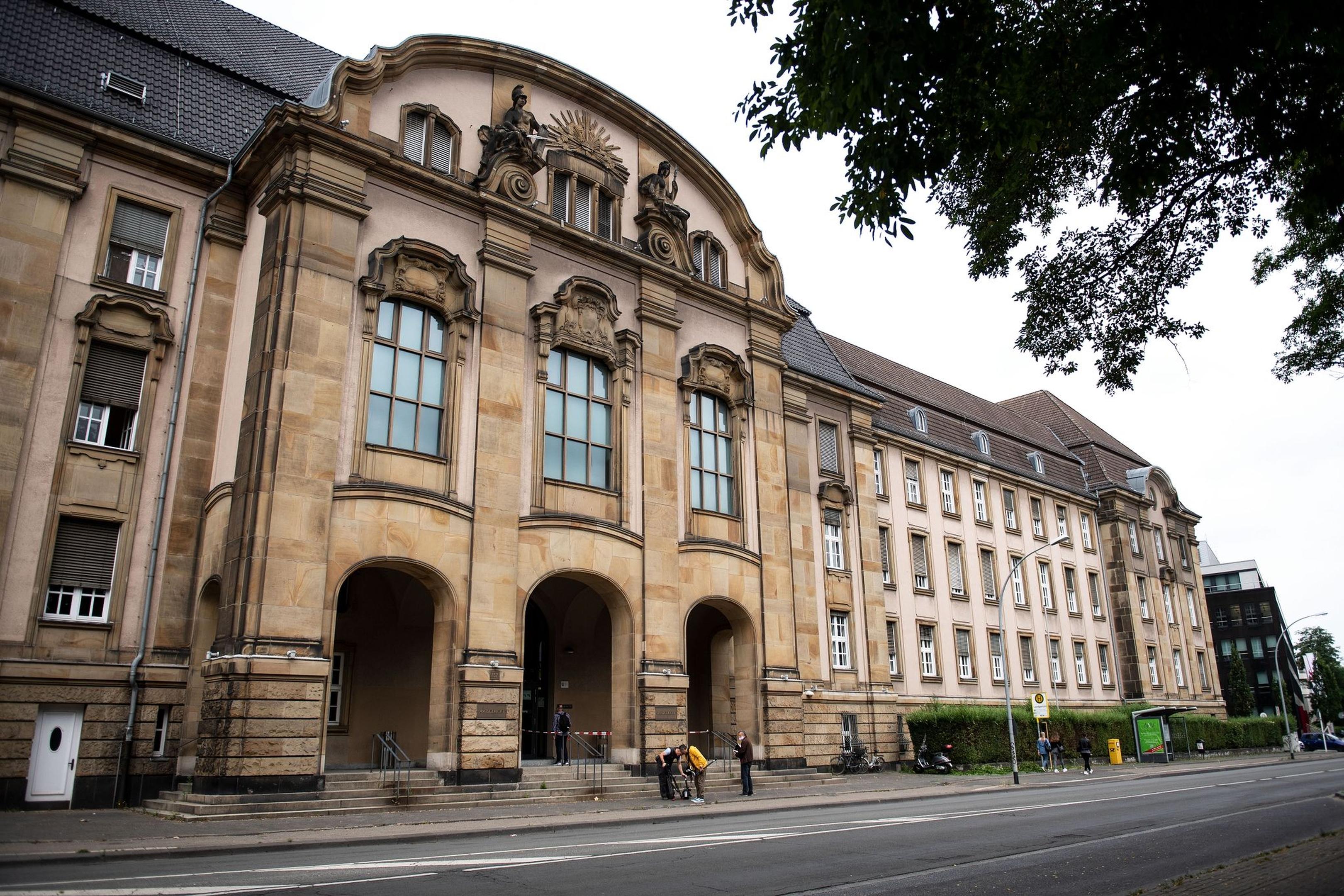 Am Landgericht in Mönchengladbach wurde jetzt das Urteil über drei junge Männer gesprochen.