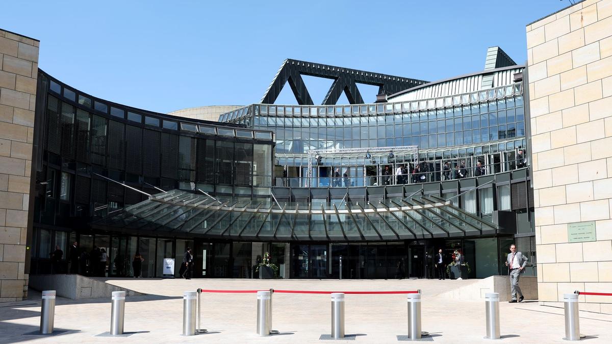 Streit-mit-AfD-um-sch-rfere-Sicherheitsregeln-im-NRW-Landtag