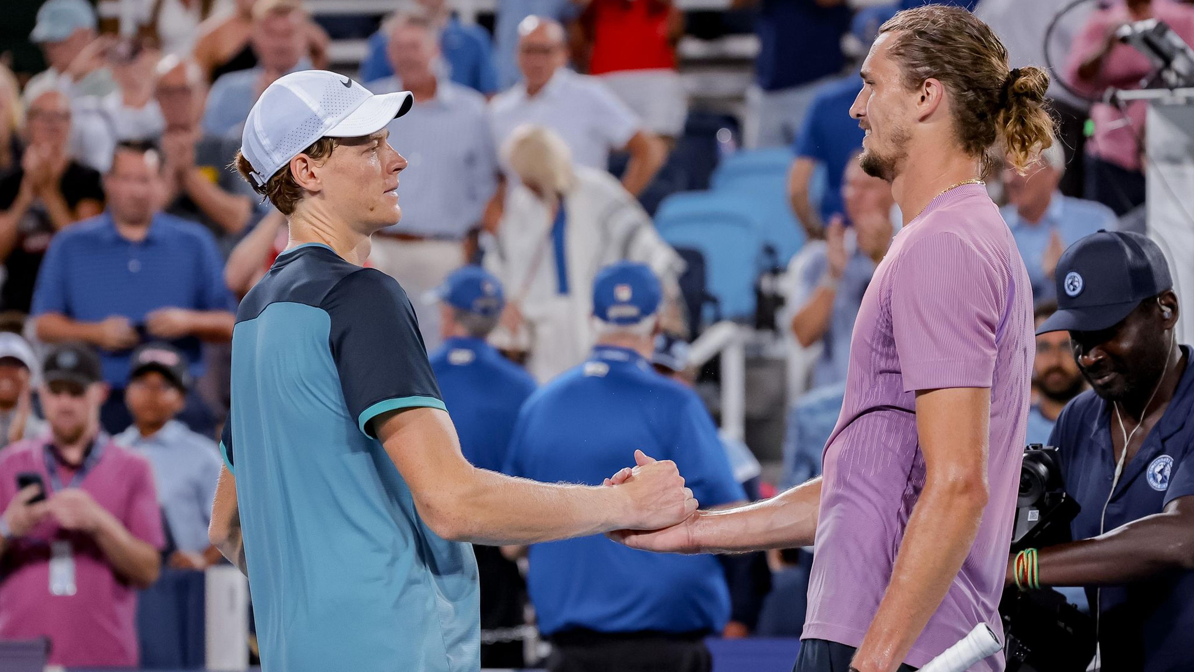 Zverev verliert spannendes Halbfinale gegen Sinner