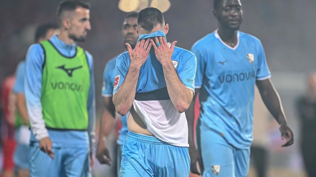 Wer-steigt-auf-wer-ab-Die-Entscheidungen-am-33-Spieltag