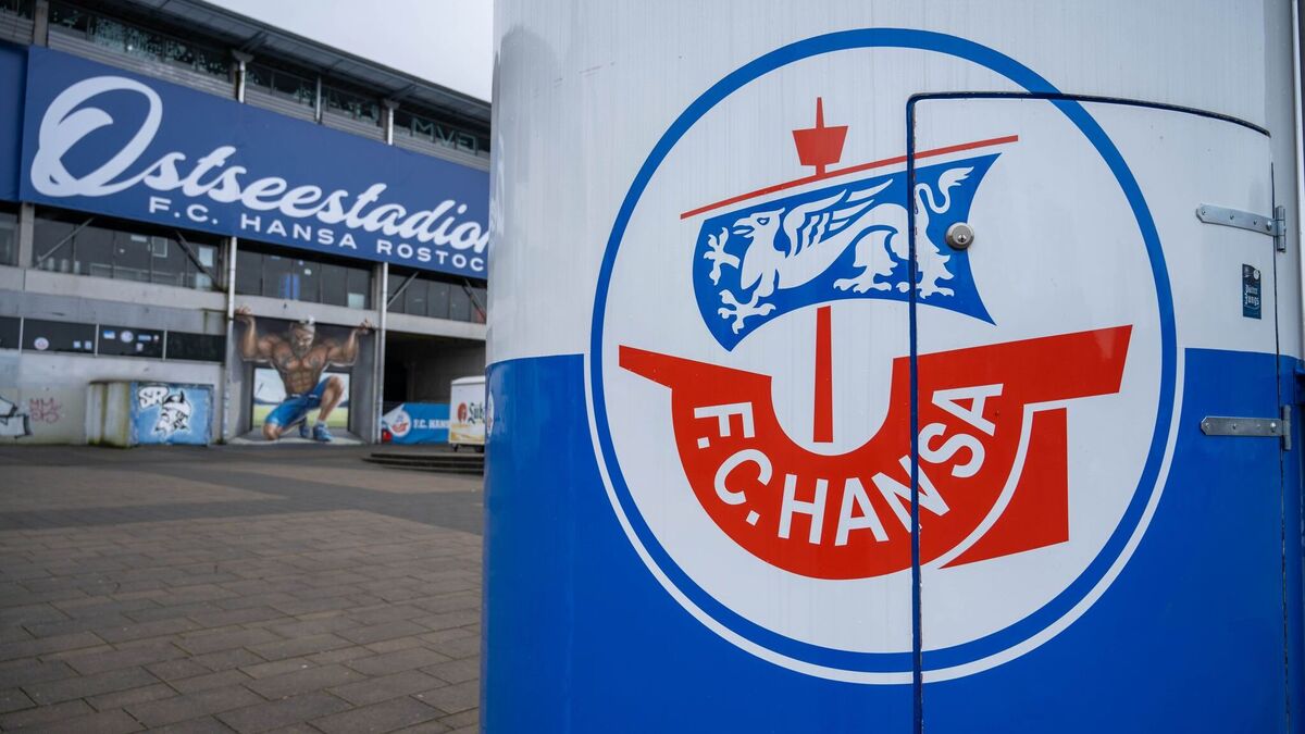 Rostock fans set fire to toilet at Tivoli