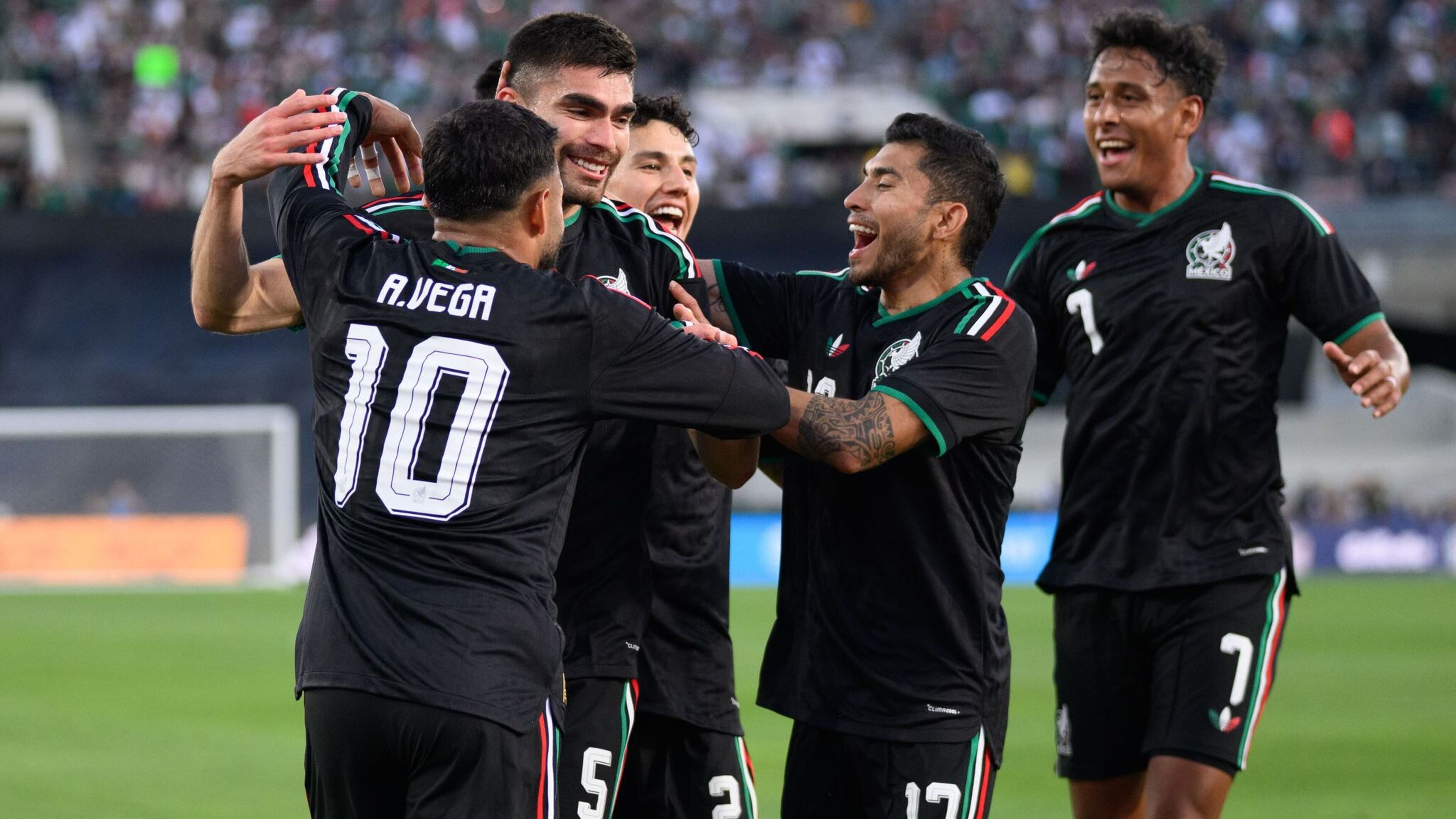 https://img.aachener-zeitung.de/public/sport/fussball/vq87np-mexiko-australien/alternates/BASE_SIXTEEN_NINE/Mexiko%20-%20Australien